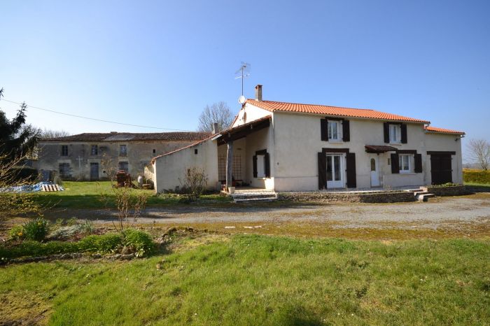 MAISON en vente sur CHANTONNAY M5075 au prix de 185500 euros