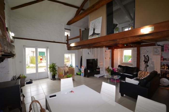 MAISON achat vente CHANTONNAY M5361