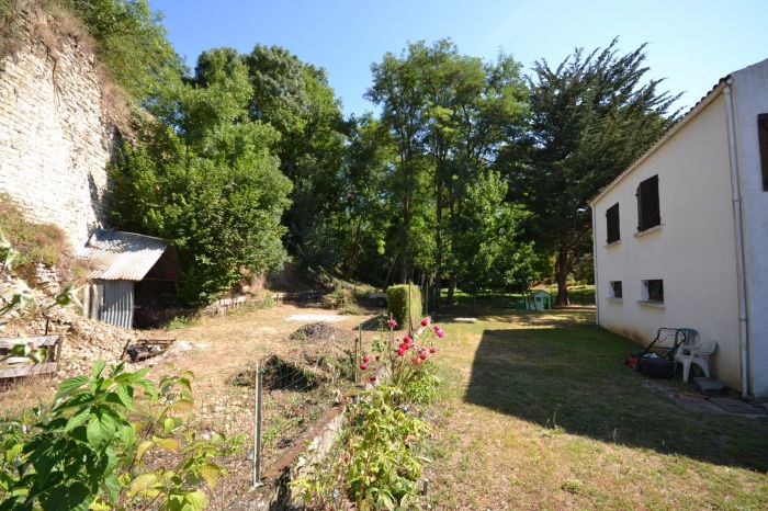 Agrable pavillon en campagne STE CECILE immobilier à vendre au prix de 127865 euros