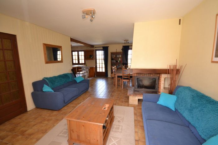 A vendre MAISON sur secteur CHAVAGNES LES REDOUX avec 89 m² de surface habitable