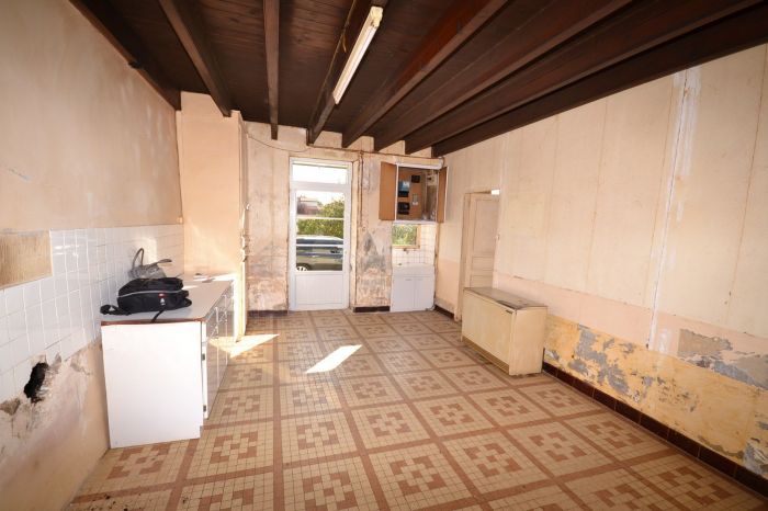 MAISON achat vente CHAVAGNES LES REDOUX M5687