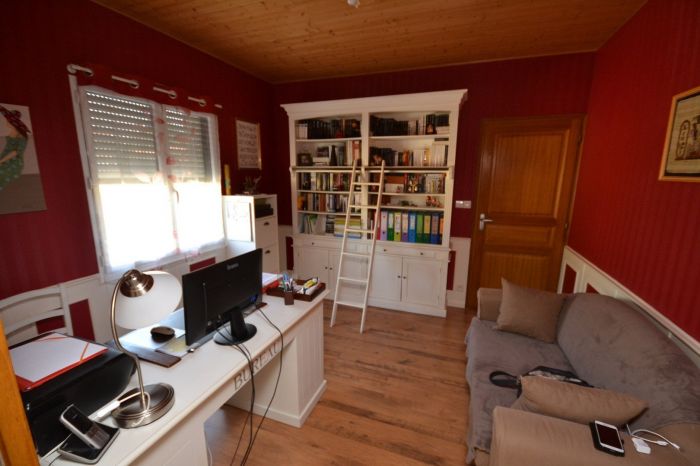 Maison plain-pied avec terrain à vendre BOURNEZEAU au prix de 304500 euros