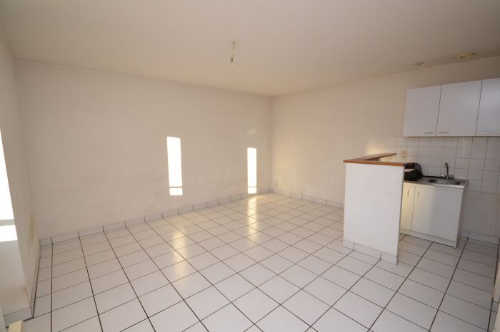 A vendre APPARTEMENT sur secteur LES HERBIERS avec 72 m² de surface habitable