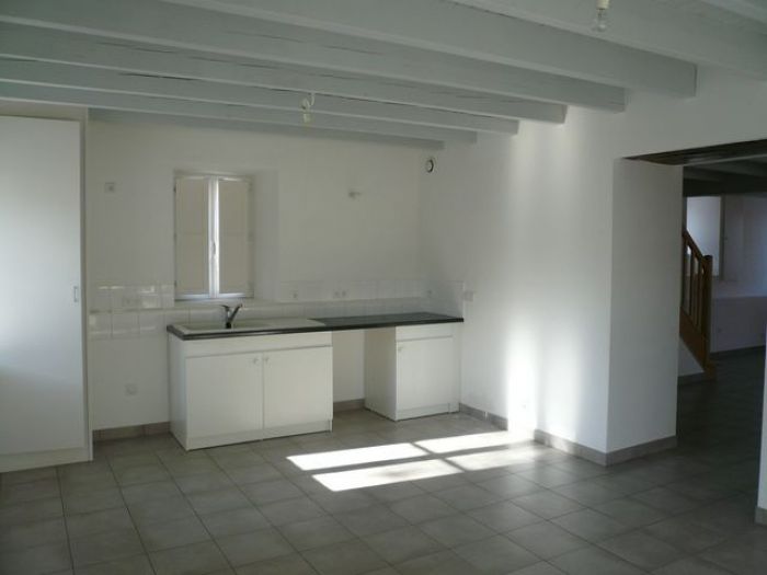 MAISON achat vente CHANTONNAY L0353