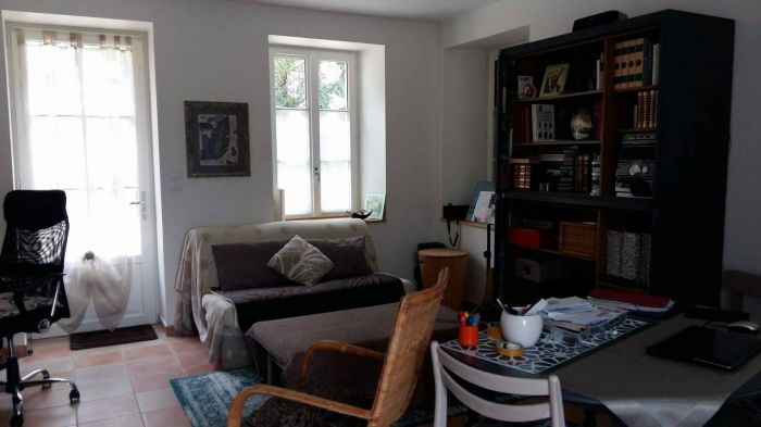 MAISON photos des pièces du bien L0366 au prix de 808 euros