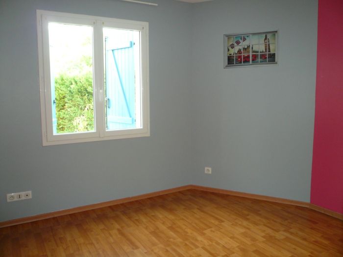 MAISON en vente sur CHAVAGNES-LES-REDOUX L0486 au prix de 790 euros