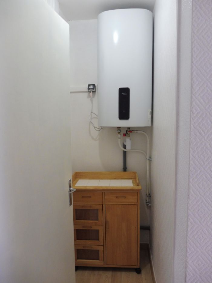 CHANTONNAY, Studio meublé dans centre ville CHANTONNAY immobilier à vendre au prix de 450 euros