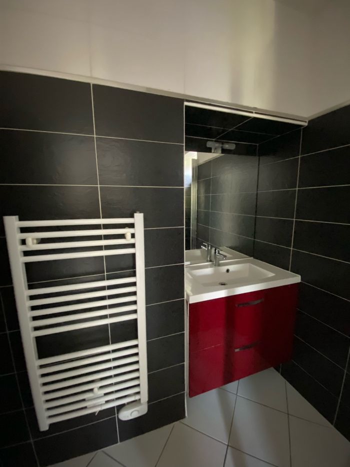 MAISON photos des pièces du bien L0602 au prix de 604 euros
