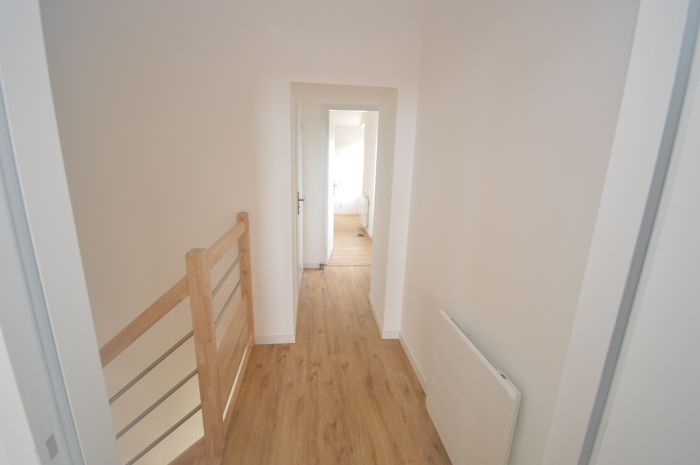 MAISON en vente sur CHAMBRETAUD L0604 au prix de 410 euros