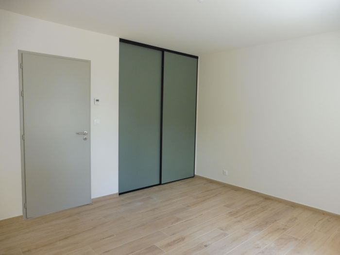 Axe BOURNEZEAU / STE HERMINE, magnifique maison de ferme rén à vendre SAINTE-PEXINE au prix de 1075 euros