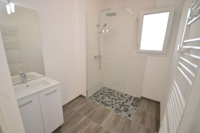 LES HERBIERS, tout proche centre ville LES HERBIERS immobilier à vendre au prix de 795 euros