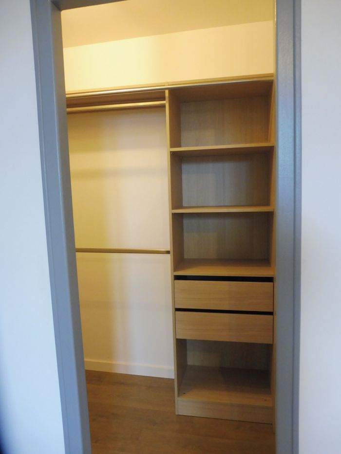 SAINTE-CECILE, dans petit bourg à 10 km de CHANTONNAY SAINTE-CéCILE immobilier à vendre au prix de 500 euros