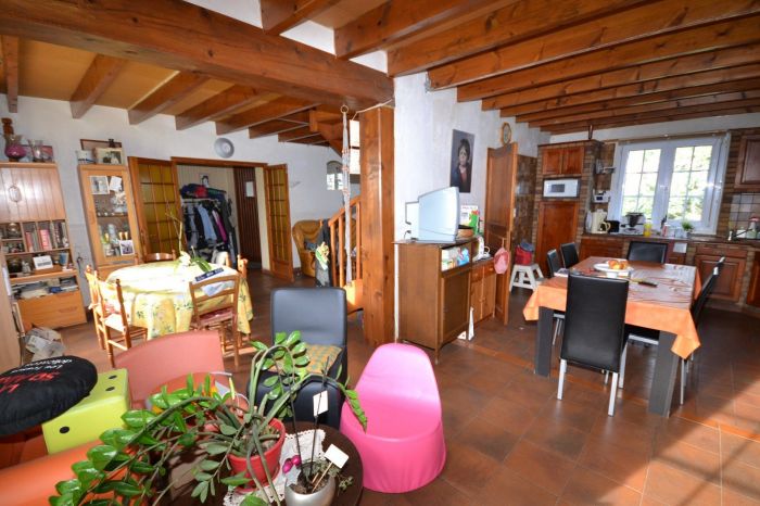 MAISON à vendre sur CHANTONNAY avec 5 pièces