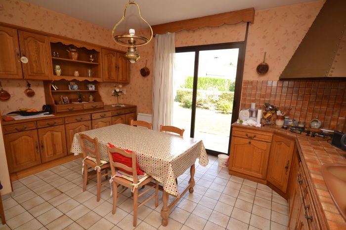 MAISON à vendre sur LES HERBIERS avec 4 pièces