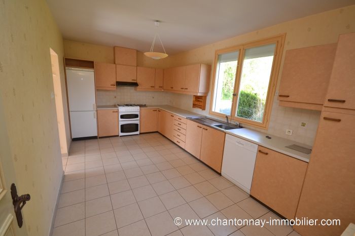 MAISON achat vente CHANTONNAY M5961