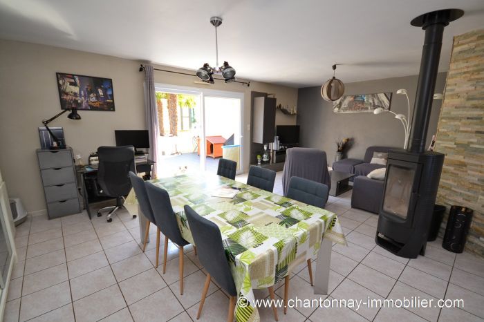 MAISON achat vente CHANTONNAY M5965