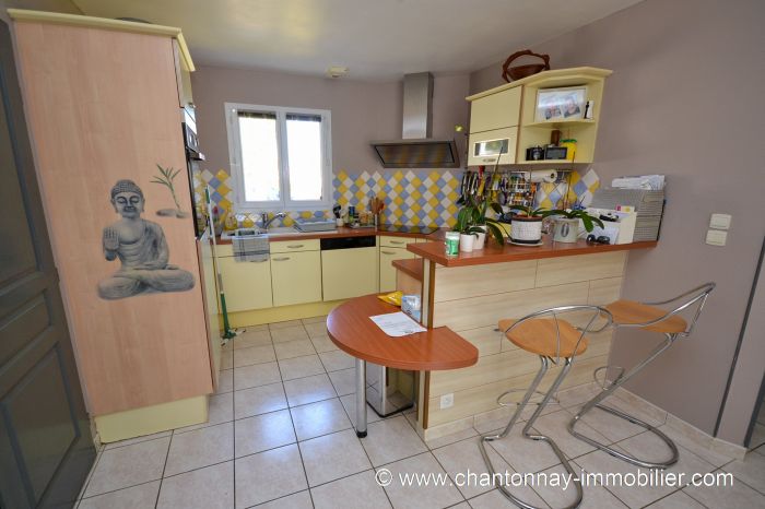 MAISON à vendre sur CHANTONNAY avec 5 pièces