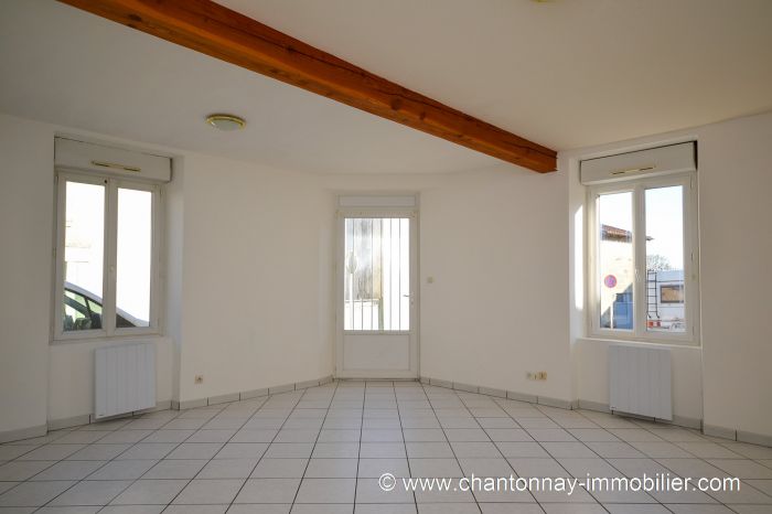 MAISON achat vente CHANTONNAY M5966