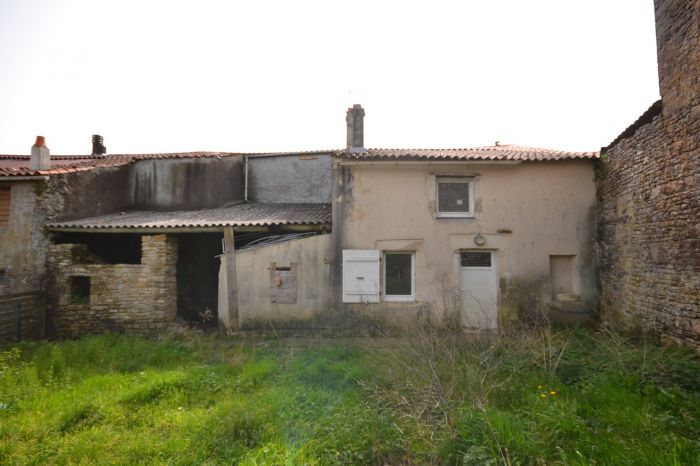 MAISON en vente sur CHANTONNAY M5974 au prix de 96300 euros