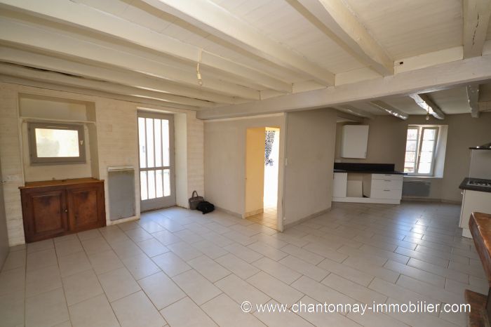 MAISON achat vente CHANTONNAY M5992