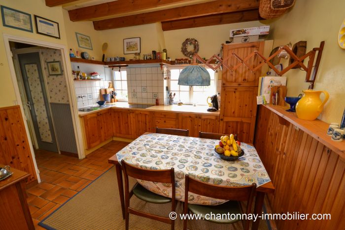 MAISON à vendre sur CHANTONNAY avec 3 pièces