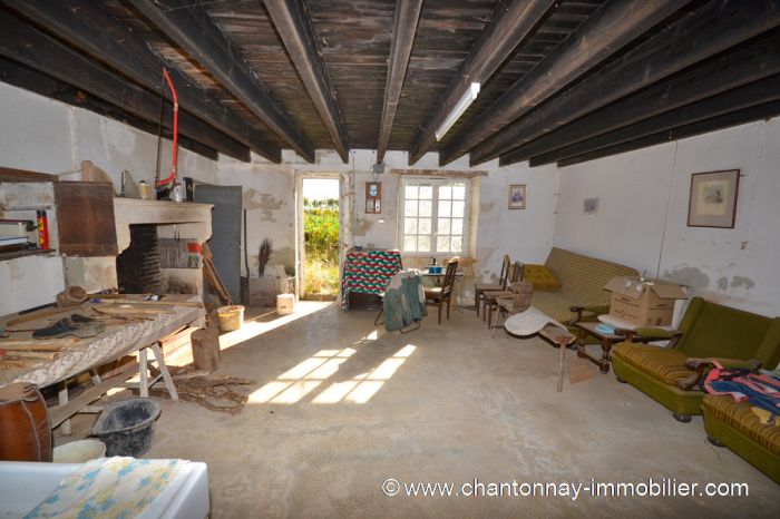 MAISON à vendre sur CHANTONNAY avec 2 pièces