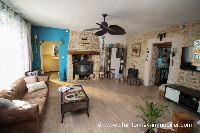 MAISON achat vente CHANTONNAY M6042