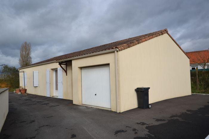 INVESTISSEMENT LOCATIF à vendre sur CHANTONNAY avec 0 pièces