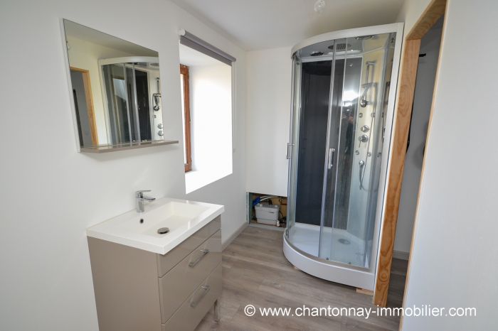 STE CECILE - Charmante maison 3 chambres, garage et jardin à vendre SAINTE-CCILE au prix de 123000 euros