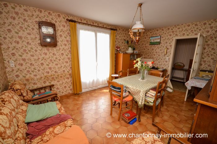 MAISON à vendre sur LA CHTAIGNERAIE avec 4 pièces