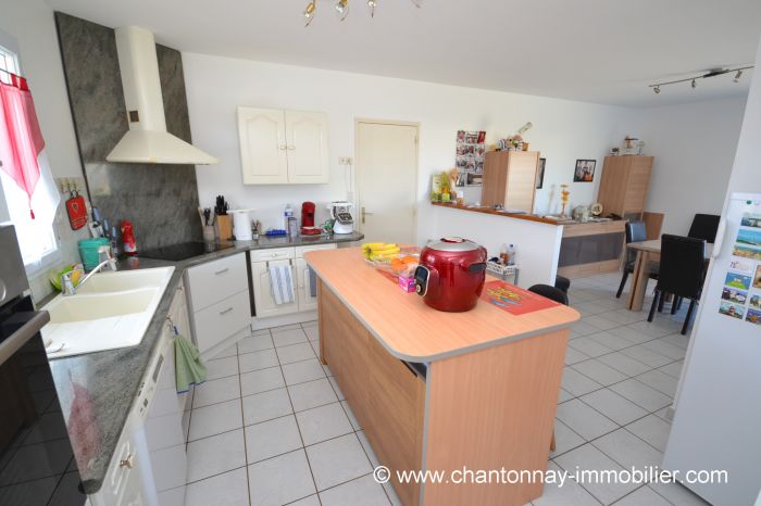 MAISON en vente sur CHANTONNAY M6102 au prix de 180200 euros