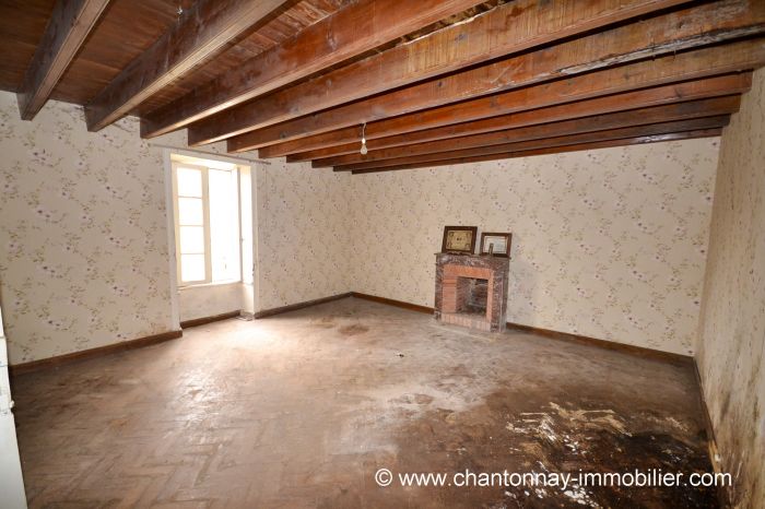 A vendre MAISON sur secteur LA CHTAIGNERAIE avec 144 m² de surface habitable