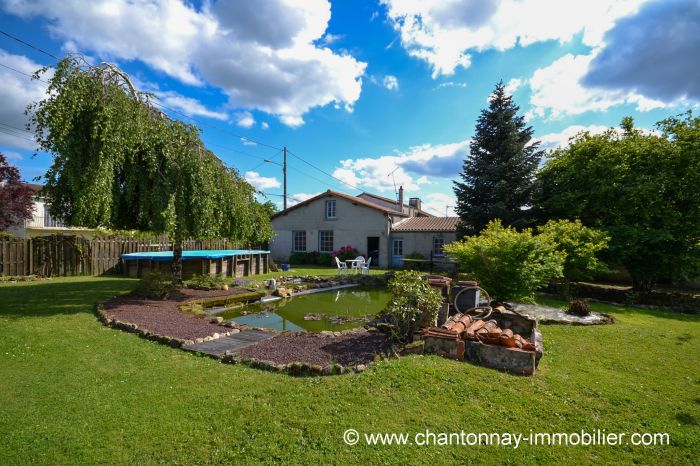 MAISON achat vente CHANTONNAY M6126