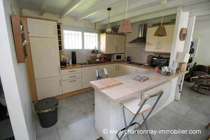 MAISON achat vente CHANTONNAY M6129