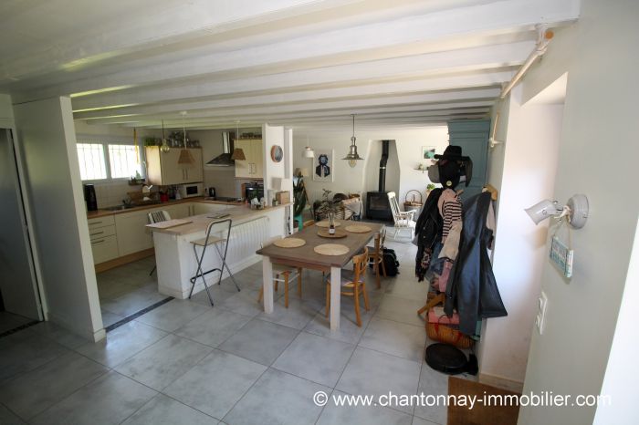 MAISON à vendre sur CHANTONNAY avec 4 pièces