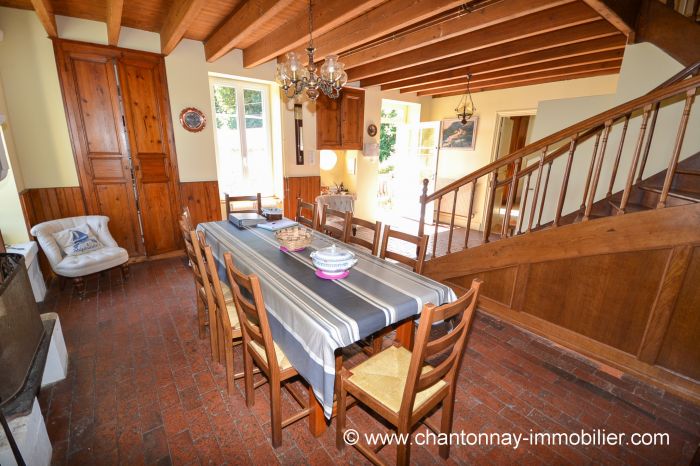 A vendre MAISON sur secteur CHANTONNAY avec 142 m² de surface habitable