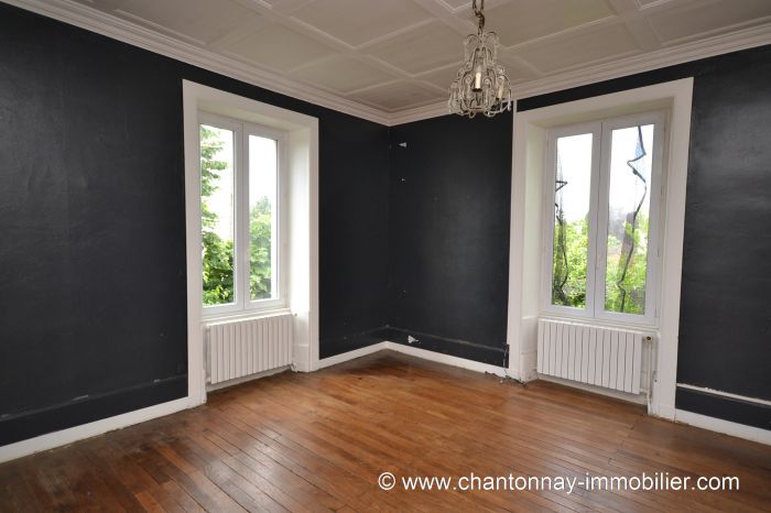 MAISON à vendre sur CHANTONNAY avec 6 pièces
