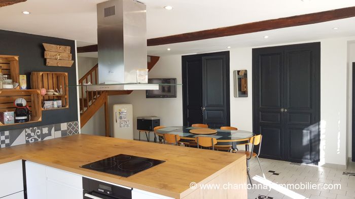 MAISON achat vente CHANTONNAY M6194