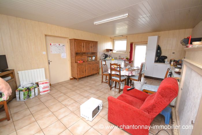 MAISON achat vente CHANTONNAY M6208