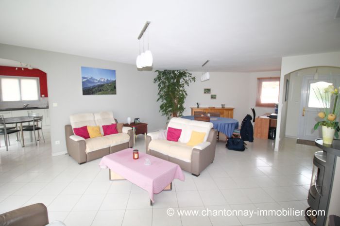 MAISON achat vente CHANTONNAY M6226