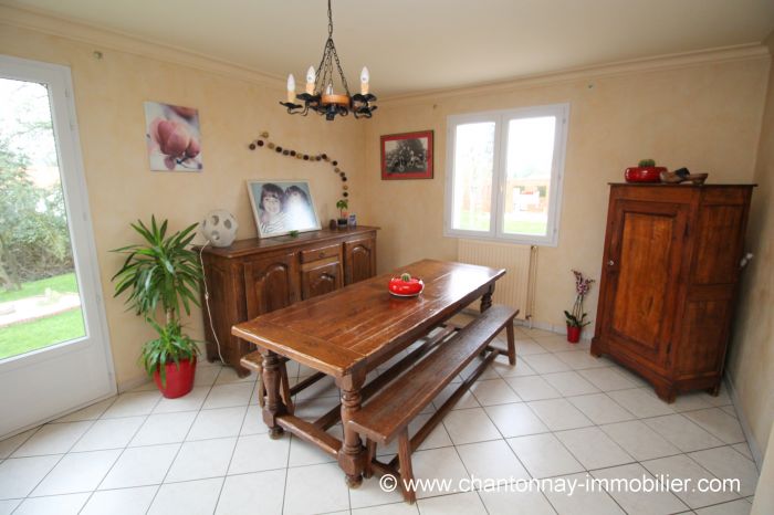 MAISON à vendre sur CHANTONNAY avec 4 pièces