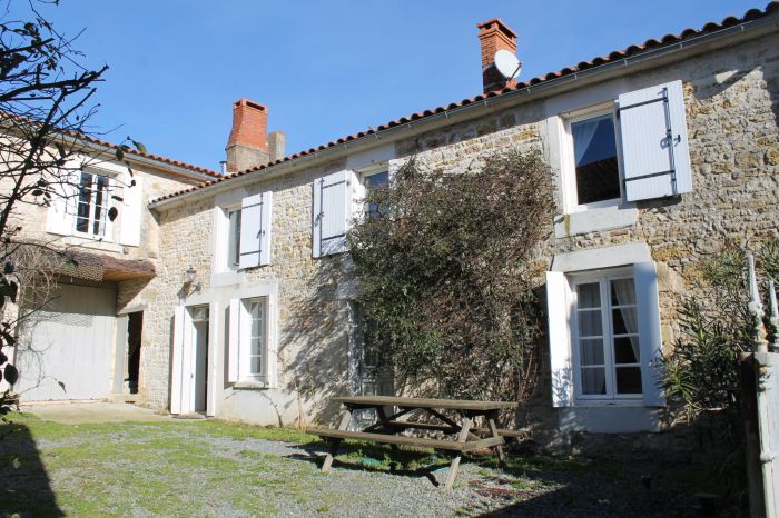 MAISON à vendre SAINTE-HERMINE 