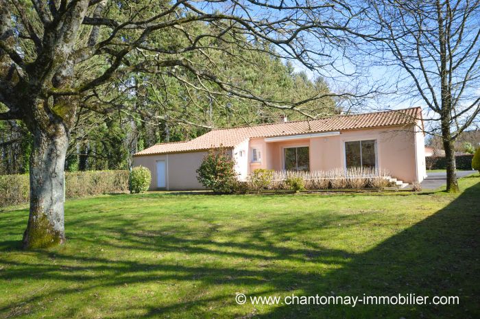 MAISON à vendre POUZAUGES 