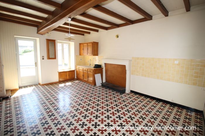 MAISON à vendre sur CHANTONNAY avec 4 pièces