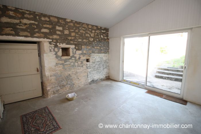 EXCLUSIVIT - CHANTONNAY - Maison de ville avec jardin à vendre CHANTONNAY au prix de 159750 euros