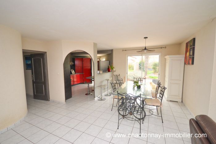 MAISON à vendre sur CHANTONNAY avec 4 pièces