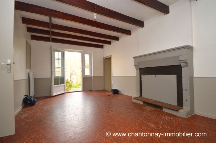 Bel ensemble immobilier au coeur d'un village plein de charm SAINTE-HERMINE immobilier à vendre au prix de 180200 euros