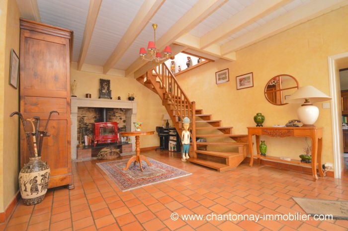 Trs jolie maison de caractre + un logement annexe sur un m à vendre SAINTE-HERMINE au prix de 439000 euros