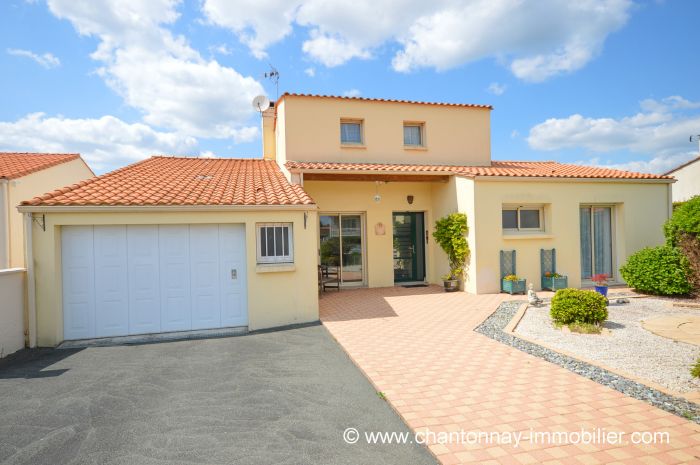 MAISON à vendre POUZAUGES 