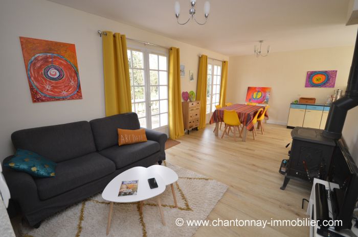 MAISON à vendre sur CHANTONNAY avec 5 pièces